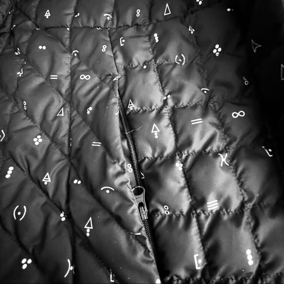 The North Face light jacket size large - Picture 8 of 9